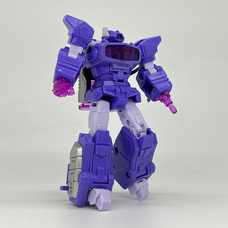 Shockwave Transformation PT03  - Model Kit Waifu 评论和价格